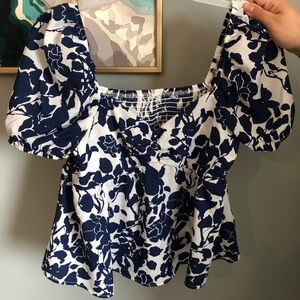 ✨2 for $25✨ Floral Peplum Blouse